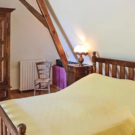 4 Bedroom Stunning In בית נופש Trémolat